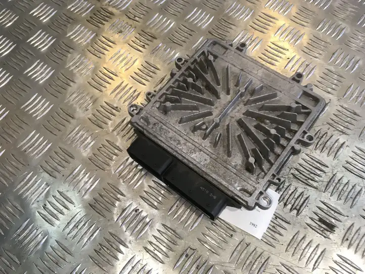 Volvo S80 (2009 - 2013) 0281015286 Блок управления двигателем (ЭБУ) — фото 3