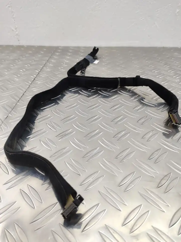BMW 5 E60 E61 (2004 - 2010) 6970086 Прочая электропроводка — фото 2