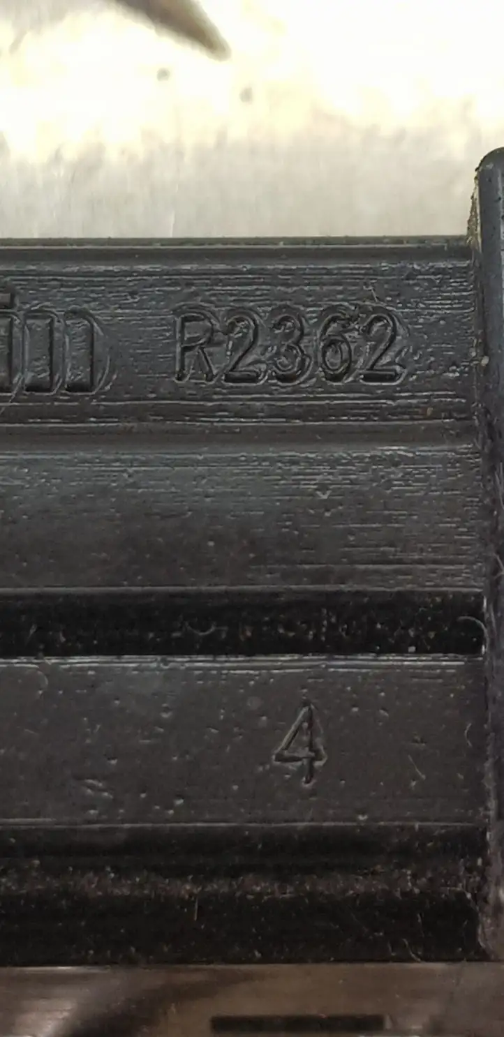 Mitsubishi Outlander (2007 - 2012) R2362 Другие включатели / ручки/ переключатели — фото 3