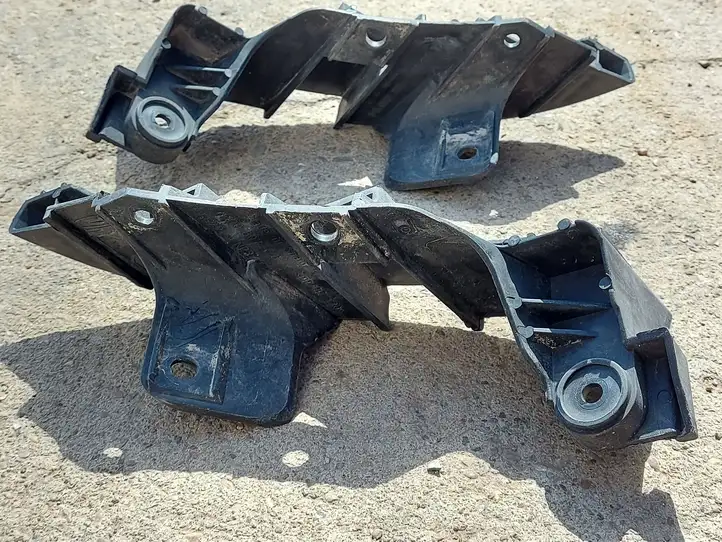 Seat Leon (1P) (2005 - 2012) 1P0807377 Кронштейн заднего бампера — фото 4