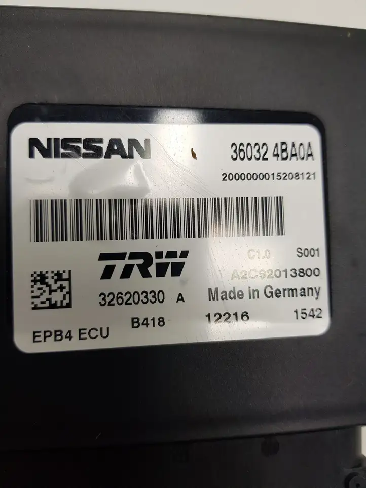 Nissan Qashqai (2013 - 2017) 360324BA0A Блок управления стояночным тормозом — фото 3