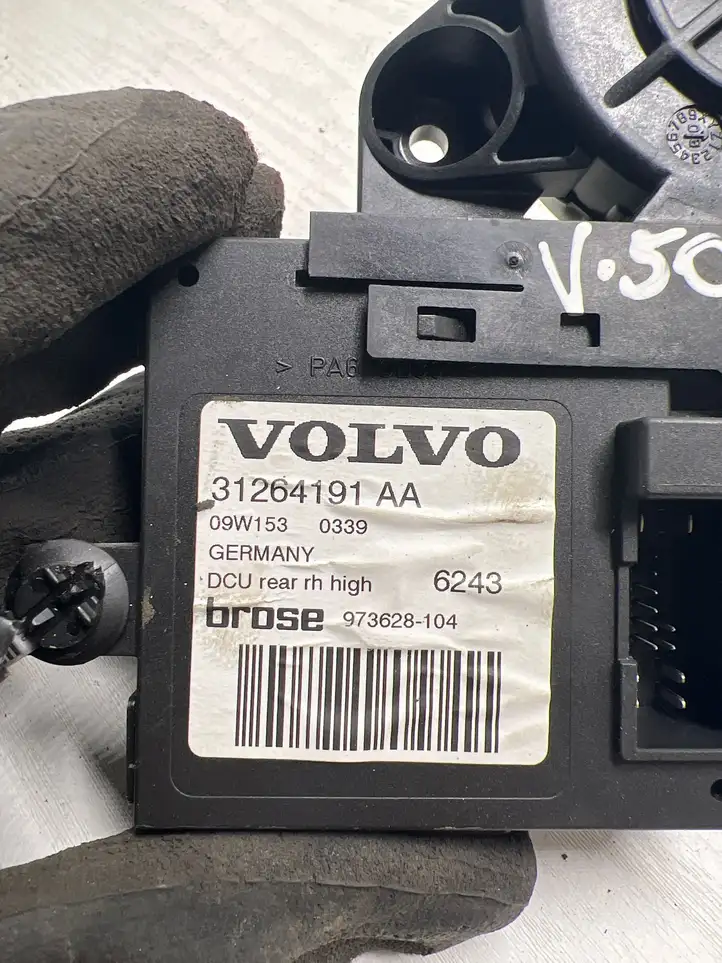 Volvo V50 (2008 - 2012) 31264191AA Стеклоподъемник задней двери — фото 2