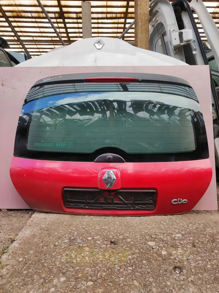 Renault Clio II (2001 - 2005) Крышка багажника — фото 1