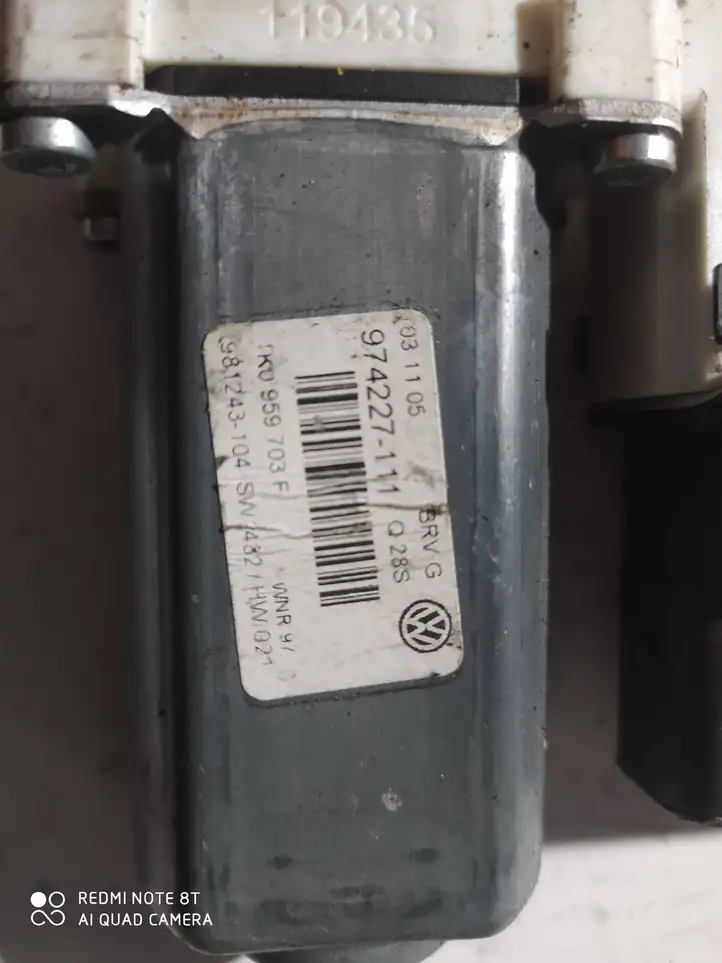 Volkswagen PASSAT B6 (2005 - 2010) 1K0959703F Стеклоподъемник задней двери — фото 2