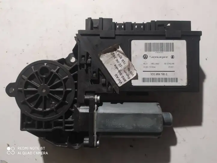 Volkswagen Touareg I (2002 - 2010) 3D0959795E Стеклоподъемник задней двери — фото 1