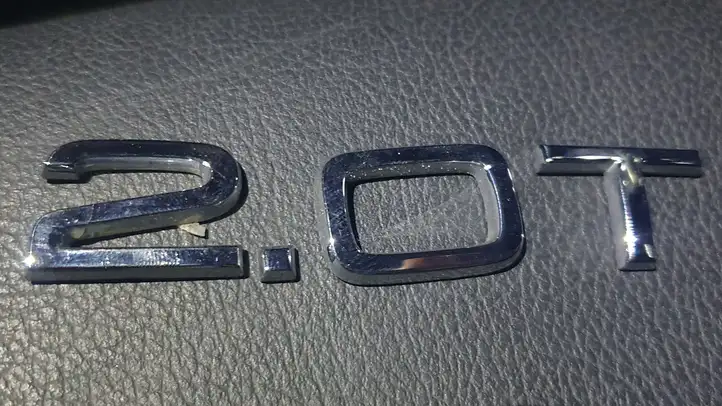 Audi A4 S4 B9 (2015 - 2019) 8H0853743 Эмблема производителя — фото 2
