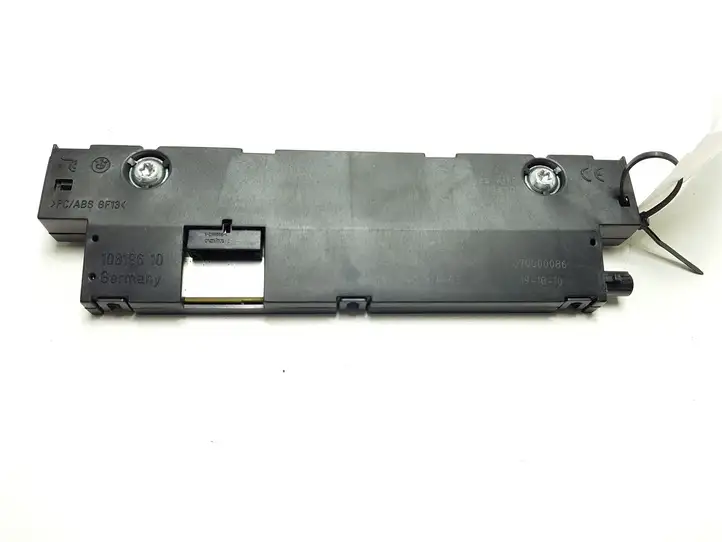 BMW 5 F10 F11 (2009 - 2016) 6520924713001 Усилитель антенны — фото 1
