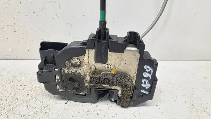 Nissan Qashqai (2006 - 2010) 82500JD000 Замок задней двери — фото 4