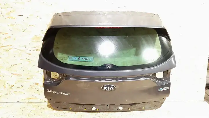 Kia Sportage (2016 - 2018) 73700F1000 Крышка багажника — фото 1