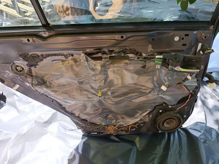 Toyota Avensis T250 (2006 - 2009) Задняя дверь — фото 3