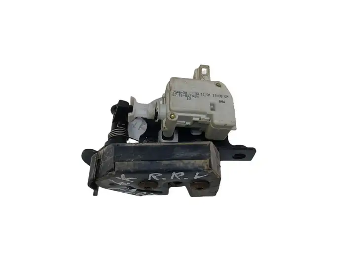 Land Rover Range Rover L322 (2002 - 2005) 7546381130 Актуатор замка задней двери — фото 2