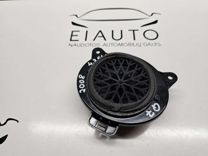 4L0035398 Audi Q7 4L Garsiakalbis lubose