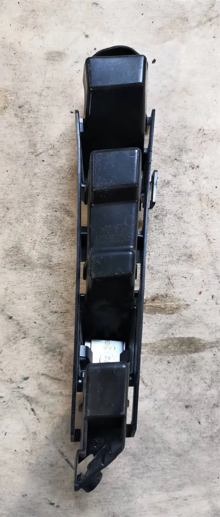 Mercedes-Benz C W205 (2014 - 2021) A2058800603 Кронштейн заднего бампера — фото 2
