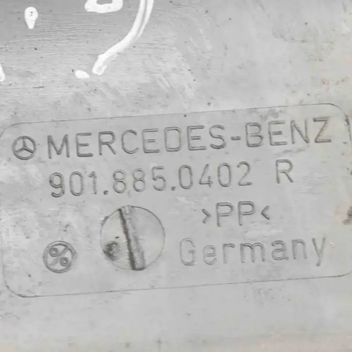 Mercedes-Benz Sprinter W901 W902 W903 W904 (1995 - 2007) A9018850402 Угловая часть заднего бампера — фото 3