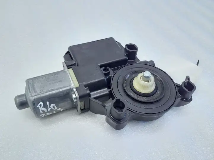 Volkswagen Polo V 6R (2009 - 2015) 6R0959811G Стеклоподъемник задней двери — фото 2
