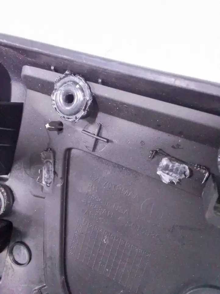 Dodge Ram (2018 - ) 5ZE70TRMAA Прочие детали салона — фото 4
