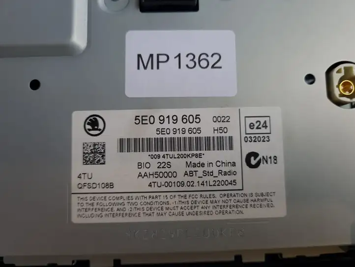 Skoda Octavia Mk3 (5E) (2013 - 2019) 5E0919605 Магнитола / мультимедийная система — фото 2