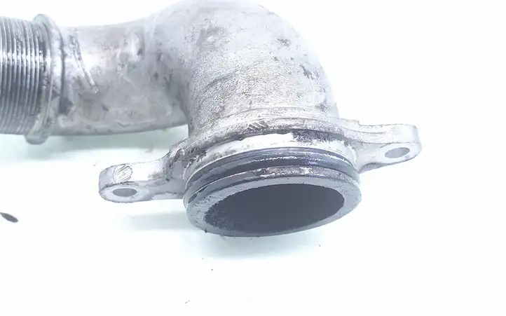 Opel Astra H (2004 - 2009) 55556011 Трубка подачи воздуха — фото 3