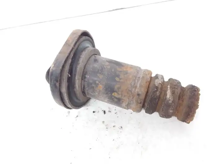 Volvo V70 (2007 - 2013) Резиновая опора пружины — фото 2