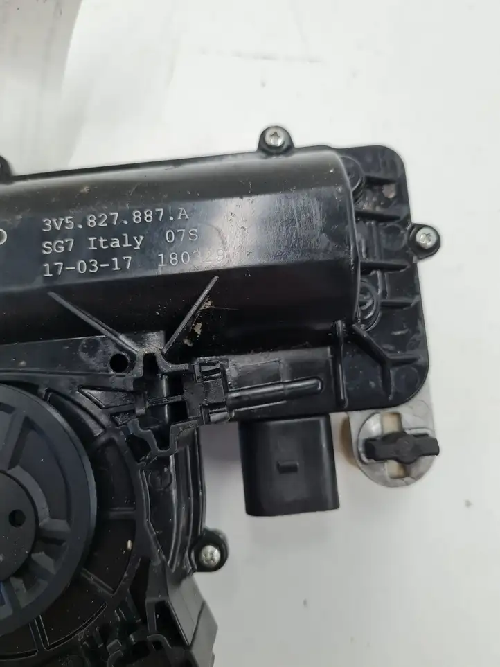 Audi A4 S4 B9 (2015 - 2019) 3V5827887A Доводчик крышки багажника — фото 2