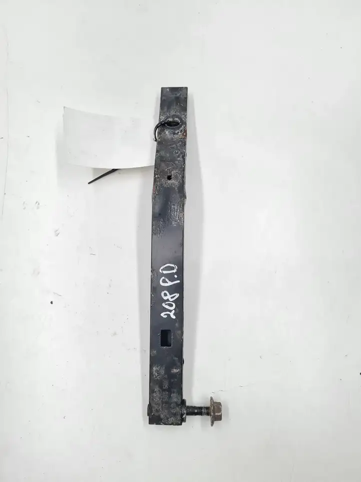 Audi A4 S4 B8 8K (2007 - 2011) 8K0805528A Кронштейн панели радиатора — фото 1