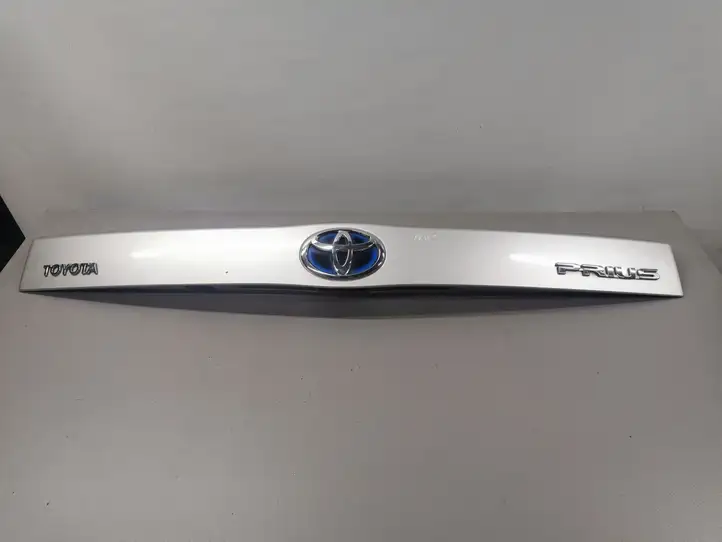 Toyota Prius (XW30) (2009 - 2015) Подсветка номера — фото 1
