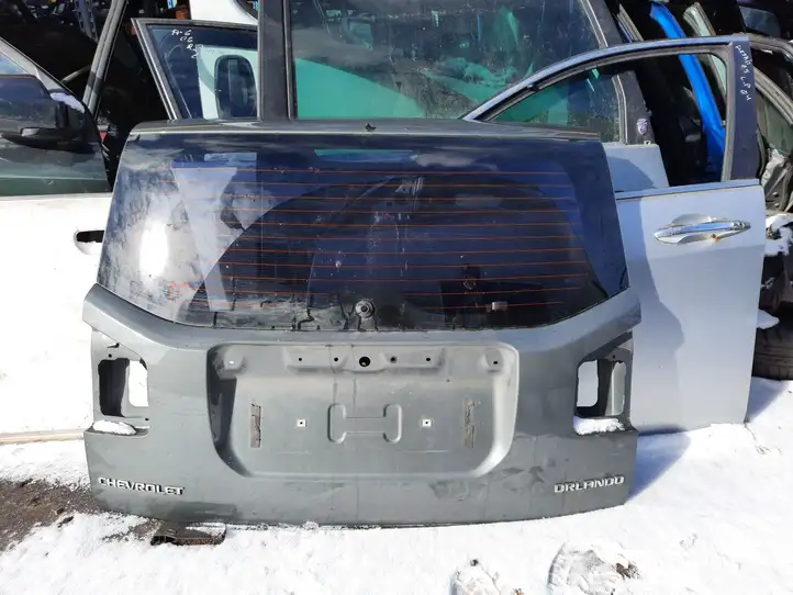 Chevrolet Orlando (2010 - 2015) Крышка багажника — фото 1