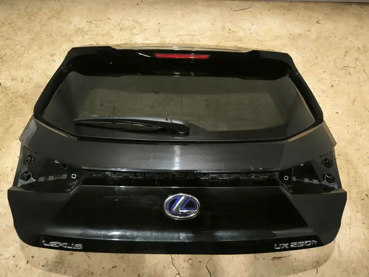 Lexus UX (2020 - ) Крышка багажника — фото 7