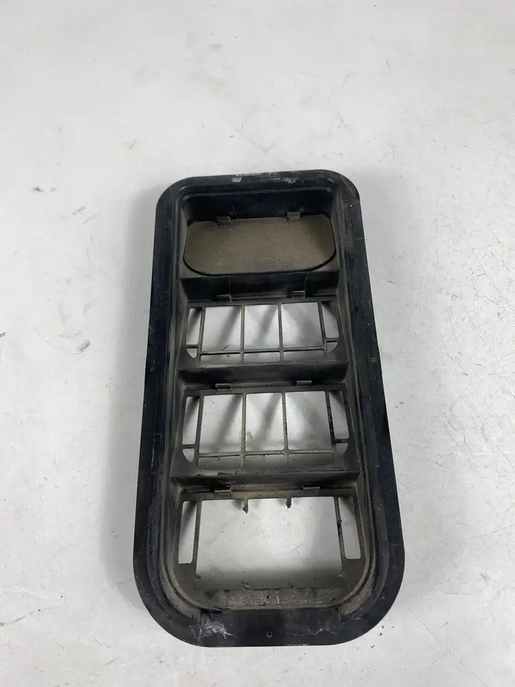 Seat Leon (5F) (2012 - 2019) 7N0819445D Вентиляционная решетка кузова — фото 1