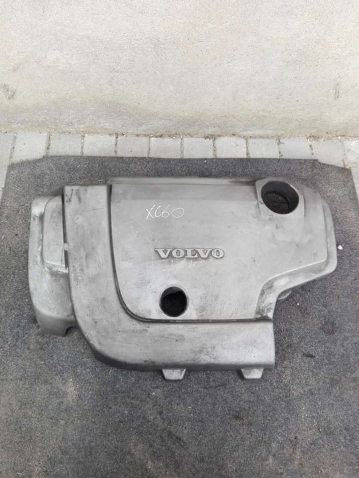 Volvo XC60 Variklio dangtis (apdaila)