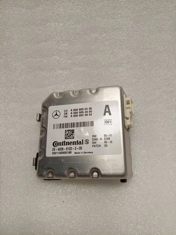Mercedes-Benz C W204 (2007 - 2014) A0009050338 Камера в лобовом стекле — фото 1
