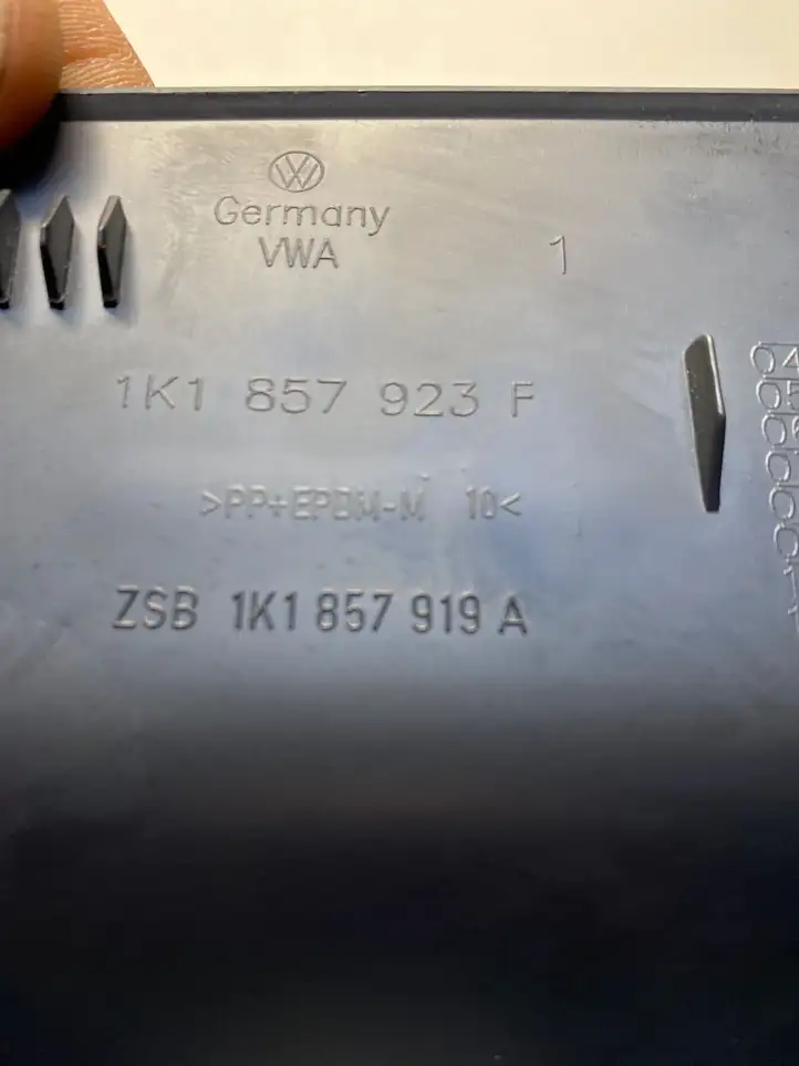 Volkswagen Golf V (2003 - 2009) 1K1857919A Вещевой ящик — фото 2