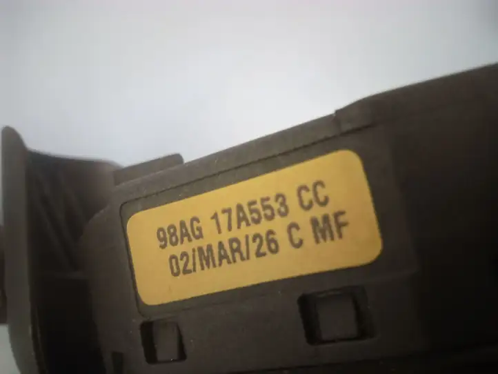 Ford Focus (1998 - 2004) 98AG17A553CC Переключатель стеклоочистителей — фото 2