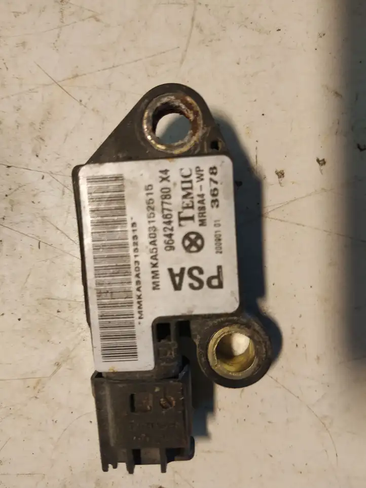 Citroen C5 (2001 - 2004) 9642467780 Датчик удара SRS — фото 2