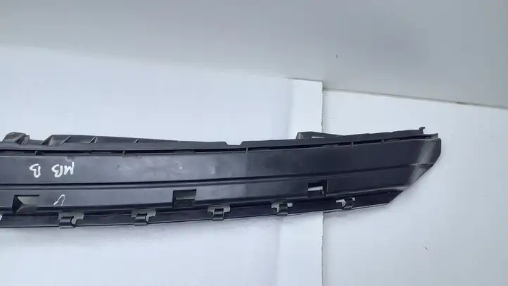 Mercedes-Benz B-class W246 (2014 - 2018) A2468850365 Облицовка радиатора — фото 3