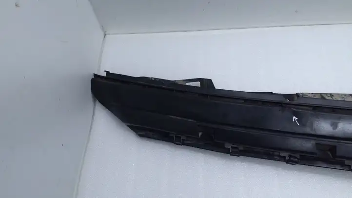 Mercedes-Benz B-class W246 (2014 - 2018) A2468850365 Облицовка радиатора — фото 6