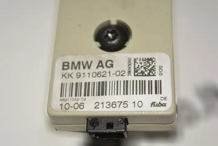 BMW 3 E92 E93 (2005 - 2014) 9110621 Усилитель антенны — фото 3