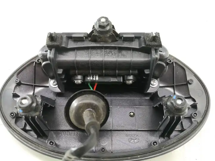 Hyundai i20 (PB PBT) (2012 - 2014) 817211J020 Ручка крышки багажника — фото 2