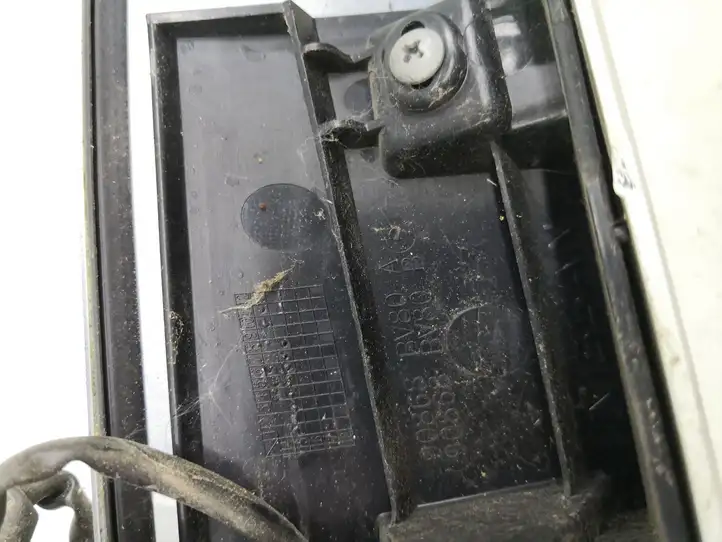 Nissan Juke I F15 (2010 - 2018) 90868BV80A Подсветка номера — фото 4