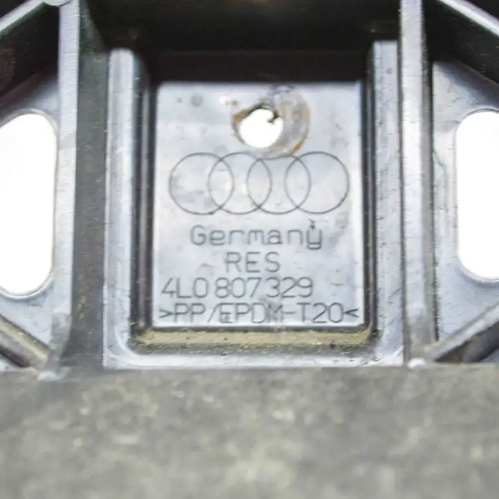 Audi Q7 4L (2009 - 2015) 4L0807329 Кронштейн заднего бампера — фото 7
