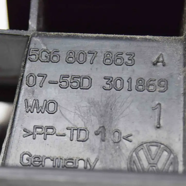 Volkswagen Golf VII (2013 - 2019) 5G6807863A Кронштейн заднего бампера — фото 6