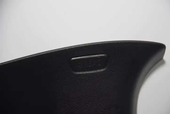BMW i3 (2013 - ) Обшивка стойки C — фото 2