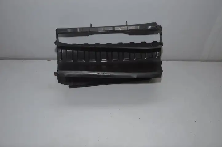 Land Rover Range Rover Sport L320 (2005 - 2009) Дефлектор воздуха — фото 3