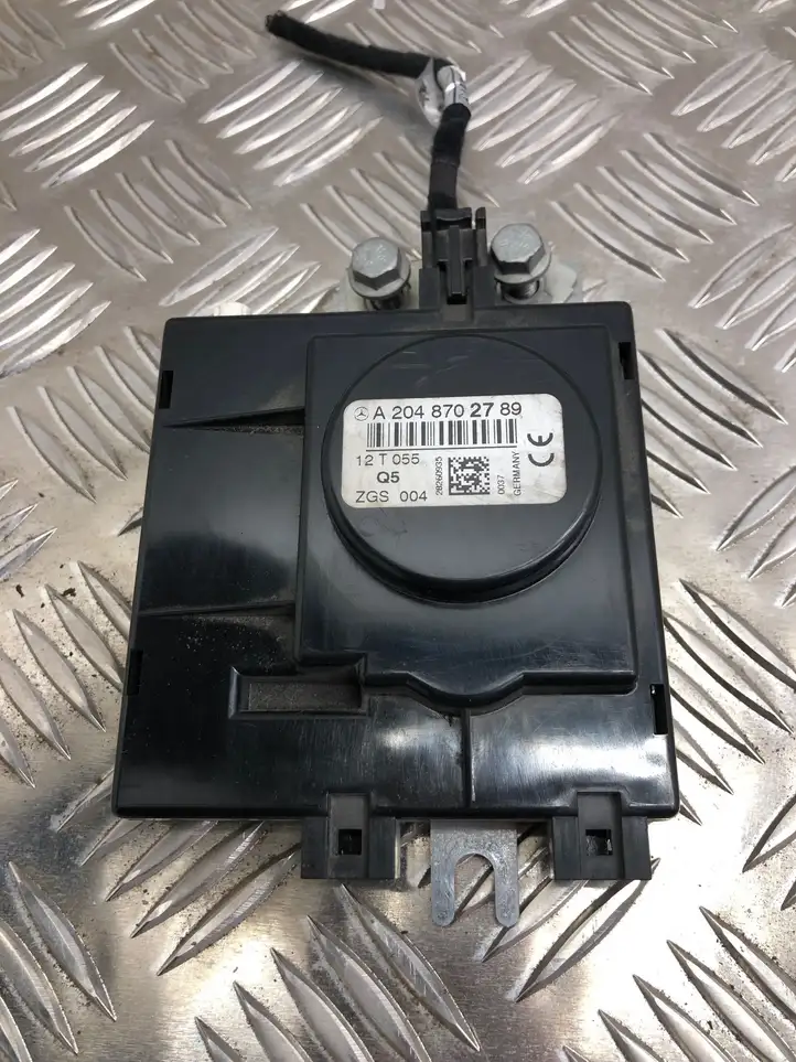 Mercedes-Benz C W204 (2007 - 2014) A2048702789 Усилитель антенны — фото 1