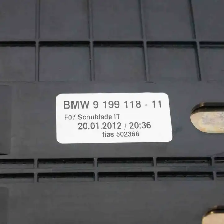 BMW 5 GT F07 (2010 - 2017) 9199118 Вещевой ящик — фото 5
