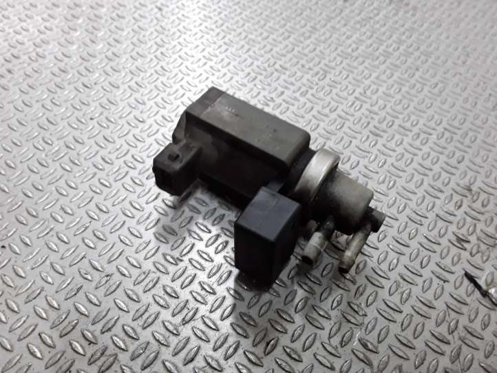 057906627A Audi A8 S8 D2 4D Solenoidinis vožtuvas