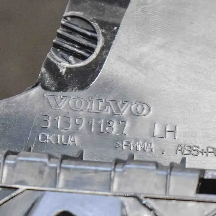 (2012 - 2016) 31391187 Накладка стекла задней двери — фото 5