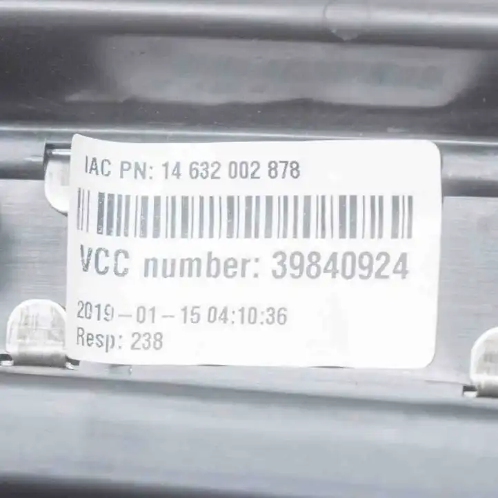 Volvo S90, V90 (2016 - 2020) 39840924 Отделка порога багажника — фото 3