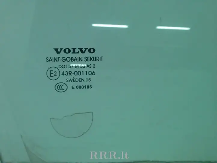 Volvo V70 (2004 - 2007) Стекло передней двери — фото 3