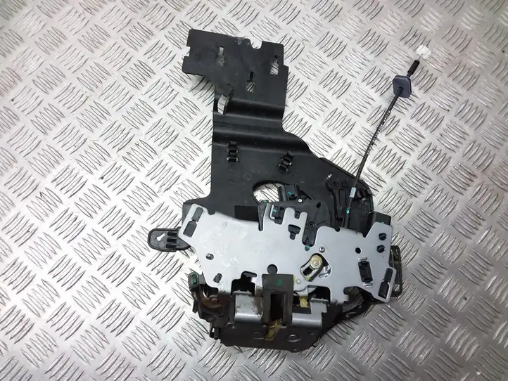 Chrysler Town & Country V (2007 - 2010) Замок раздвижной двери — фото 3